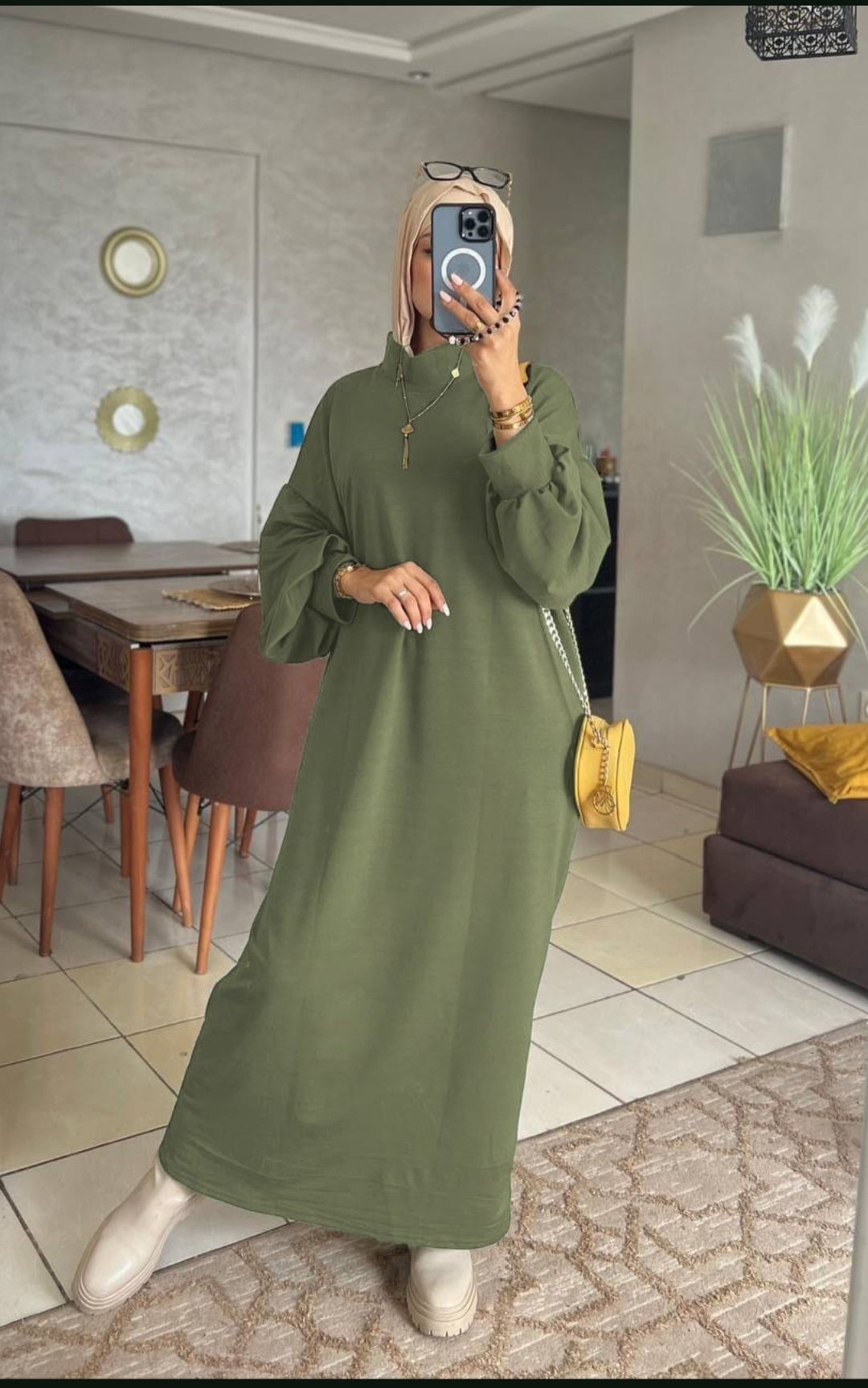 👑 فخامة الدفء والأناقة المحتشمة: عباية "سويت شيرت" الموسم الجديد! 👑
