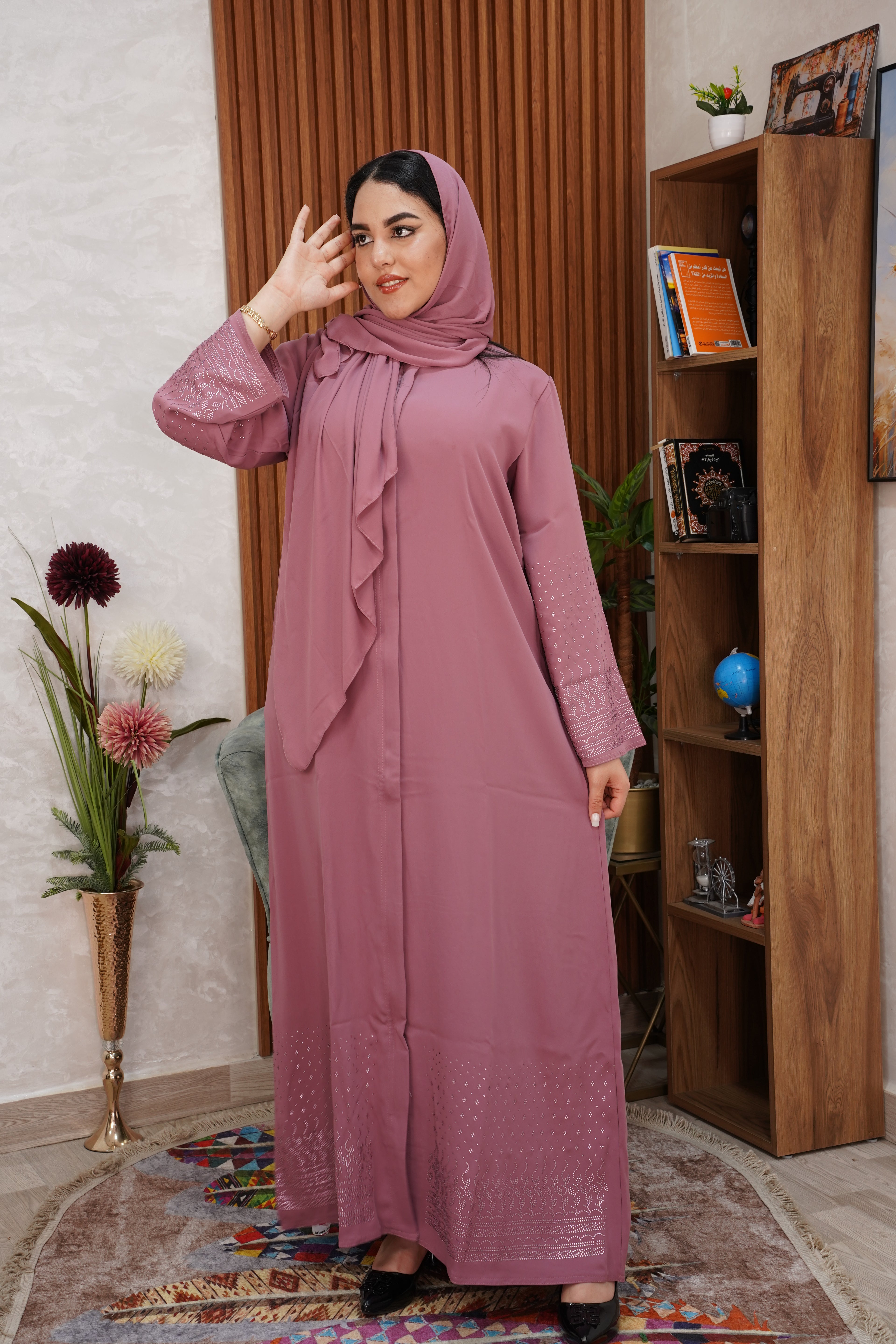 عباية قفطان فاخرة 'لؤلؤة مراكش' - عنابي ملكي" (Luxury Kaftan Abaya 'Pearl of Marrakesh' - Royal Maroon)